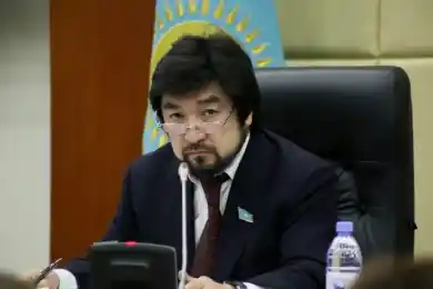 У депутата Мажилиса Бекболата Тлеухана выявили коронавирус