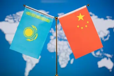 Развитие торгового экспорта между Казахстаном и Китаем обсудили Смаилов и Чжан Сяо 