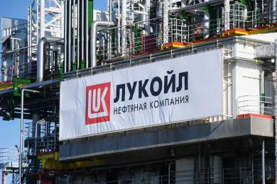 "США сняли санкции с некоторых проектов LUKOIL в Казахстане" - Жакупов 