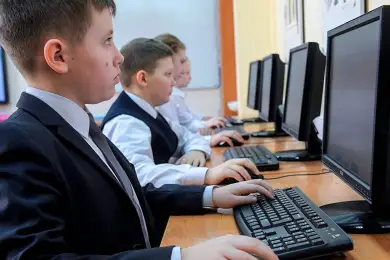 Как Багдат Мусин и акимы будут разгонять Интернет в Казахстане 