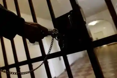 Бывший командующий регионального командования "Юг" освобожден из-под стражи