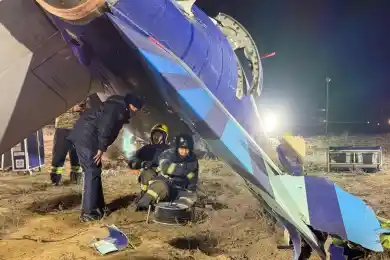 В больницах Актау остается шесть пассажиров с упавшего самолета 