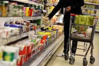 Супермаркеты в Алматы возобновляют работу по короткому графику 