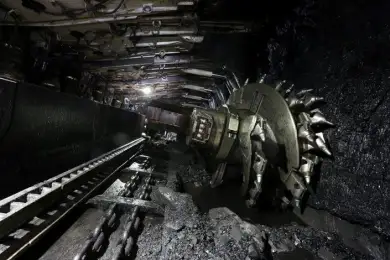 «Пытаемся пробиться»: горные спасатели прошли 40% горевшего участка на шахте «Казахстанская» 