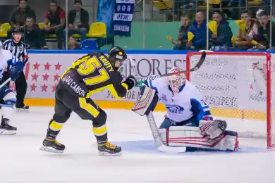 "Сарыарка" продолжила свою "сухую" серию, "Буран" уехал без единой шайбы