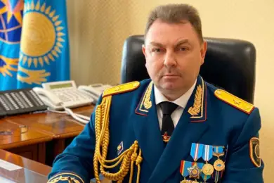 Военное образование, хоккей, дети: что известно о новом министре по ЧС Казахстана 