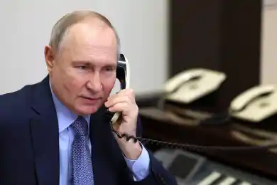 Путин извинился перед Алиевым за "инцидент" с самолетом в Актау