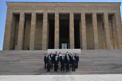 Президент Казахстана посетил мавзолей Мустафы Кемаля Ататюрка