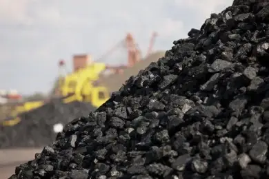 Мамин поручил держать цены на уголь для казахстанцев 