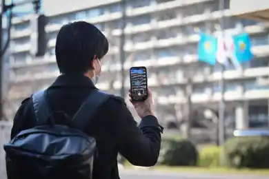 В Токио вывесили флаги Казахстана