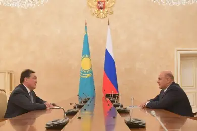 Аскар Мамин прибыл в Москву и провёл встречу с Премьер-Министром России 
