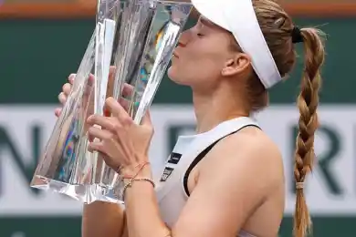 Токаев поздравил Рыбакину c победой