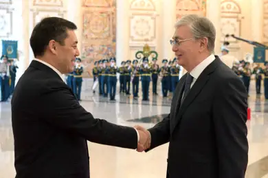 Президент Казахстана поздравил народ Кыргызстана с праздником 