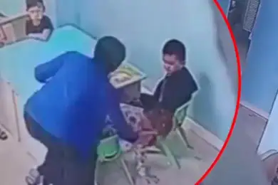 Полиция Алматы расследует рукоприкладство воспитательницы в детсаде 