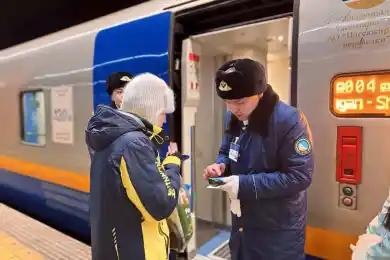 Цифра дня: порядка 60 тысяч казахстанцев встретят Новый год в поездах