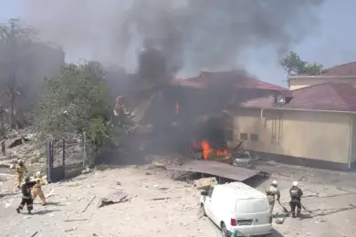 Взрыв возле роддома в Шымкенте: беременных и новорожденных эвакуируют, создан оперштаб 