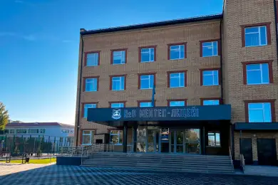 В Уральске построили школу за 2,8 млрд тенге возвращенных капиталов 
