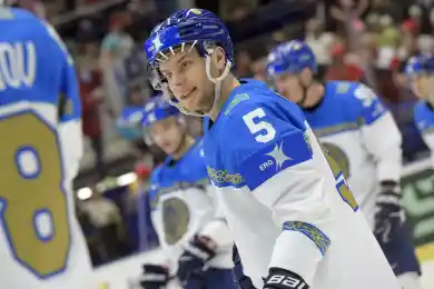 Шутов остался в воротах: состав сборной Казахстана на матч со Словакией