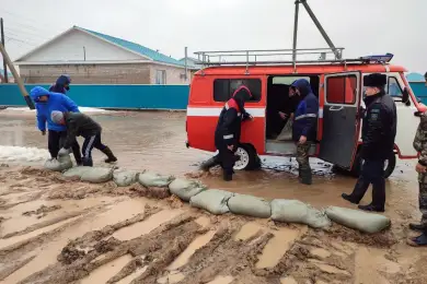 Паводки в Казахстане: в какие регионы направили дополнительные силы МЧС 