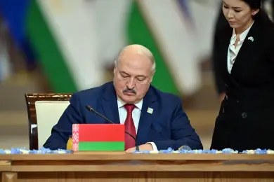 «Все дрожим перед долларом»: Лукашенко призвал страны ШОС начать платежи в нацвалютах 