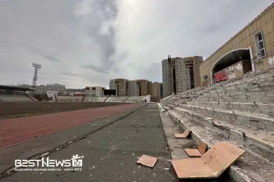 Стадион в Астане признали аварийным за взятку 