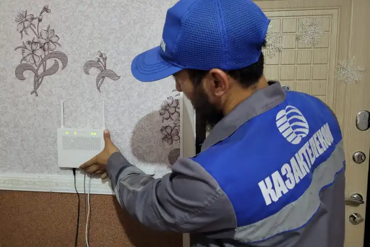 В селах Атырауской области растет число пользователей цифровых услуг Казахтелекома