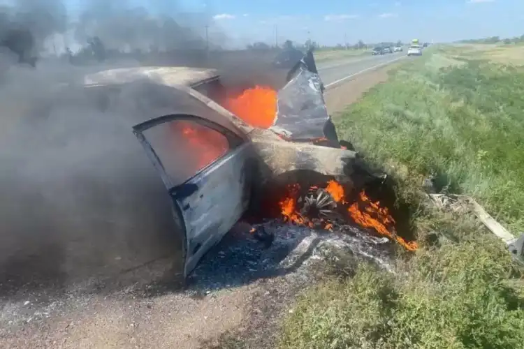 Столкнулись в лоб: два человека погибли в ДТП на трассе Уральск-Атырау