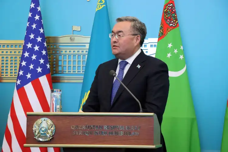 Экс-глава МИД Казахстана снова стал послом