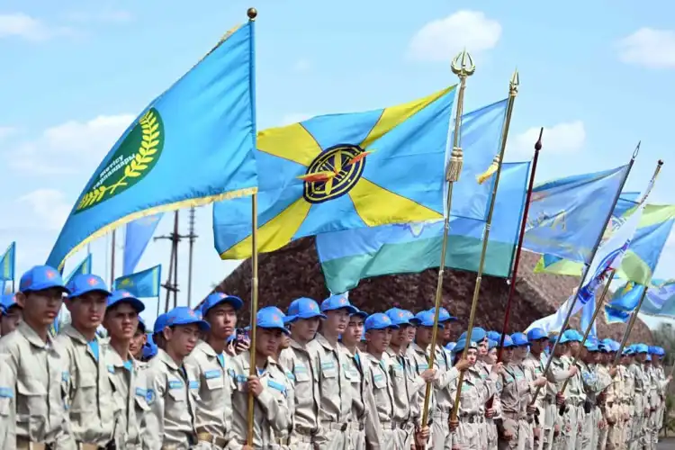 Президент Казахстана дал стал военно-патриотическому сбору для молодежи