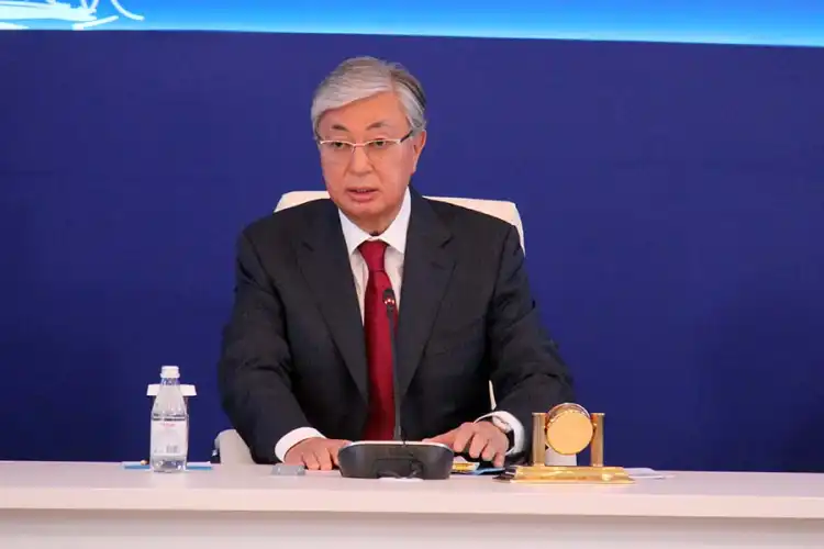 Токаев примет участие в первой сессии Парламента VII созыва