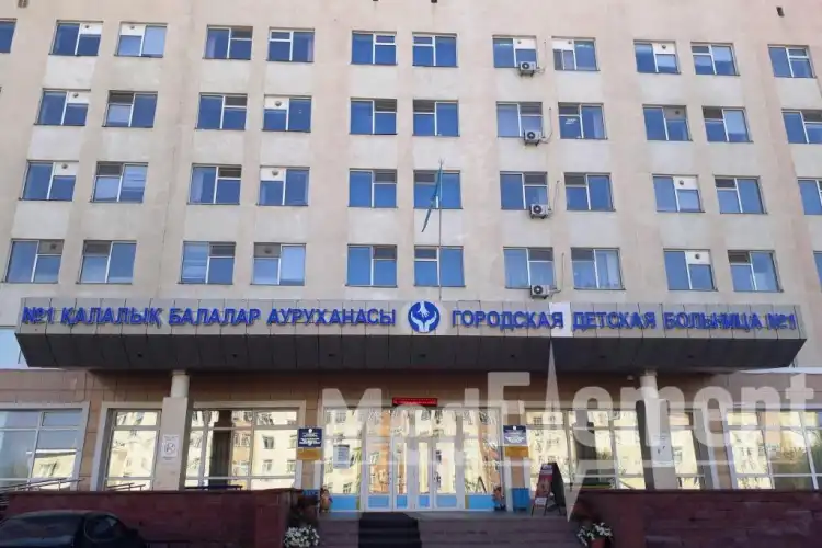 В Нур-Султане выписали последнего пациента, вылеченного от вирусной пневмонии