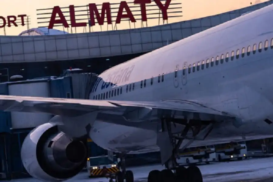 Алматы: пассажиры каких авиарейсов больше всего были заражены COVID19 