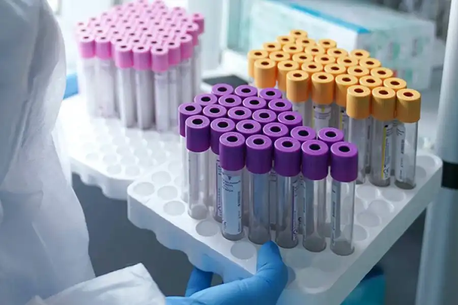 За сутки 465 казахстанцев заболели коронавирусом  