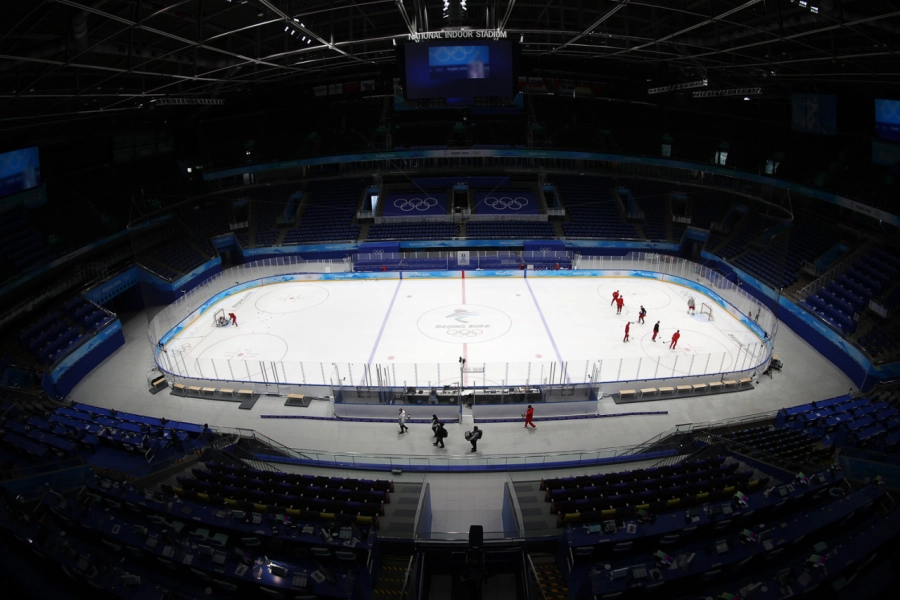Где и во сколько казахстанцам смотреть матч-открытие мужского хоккейного турнира на #WinterOlympics2022 