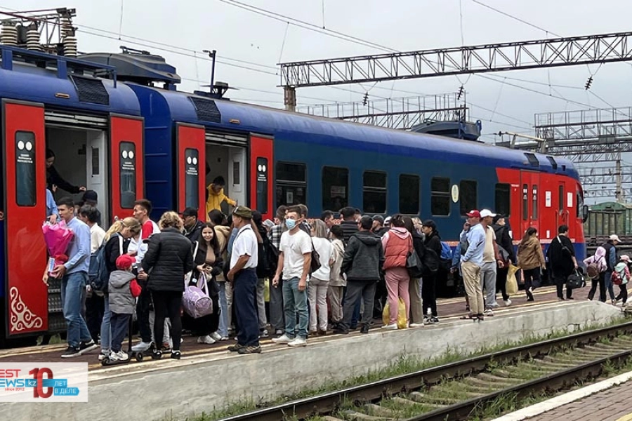 В Казахстане изменили нумерацию и маршруты некоторых пассажирских поездов  