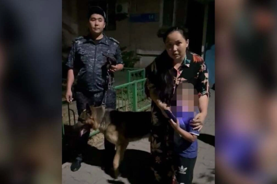 Полицейский пёс отыскал пропавшего ребенка в Шымкенте 
