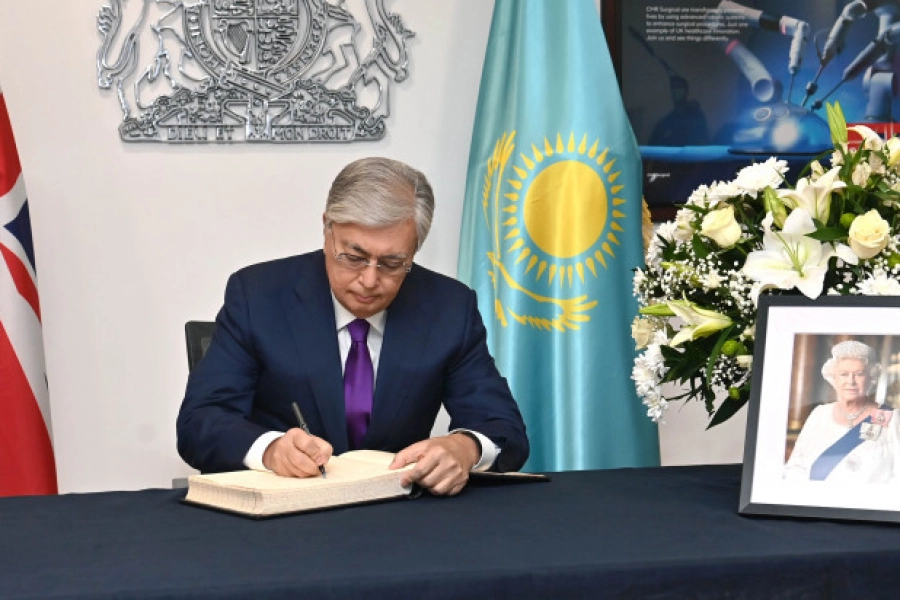 Касым-Жомарт Токаев посетил Посольство Великобритании в Казахстане 