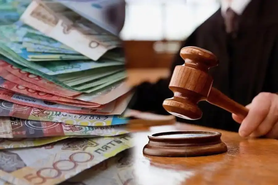 В столице РК оштрафовали горожанку, сдавшую квартиру в аренду проституткам 