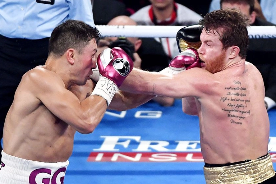 Canelo не смог нокаутировать Головкина, но победил единогласным решением судей 