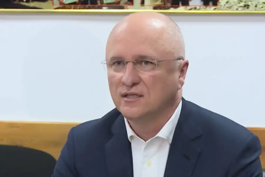 Роман Скляр: самолет дважды задел хвостом посадочную полосу 