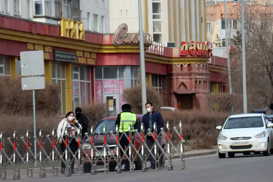Бекшин о вреде ношения масок на улице: «…Меня не так поняли» 