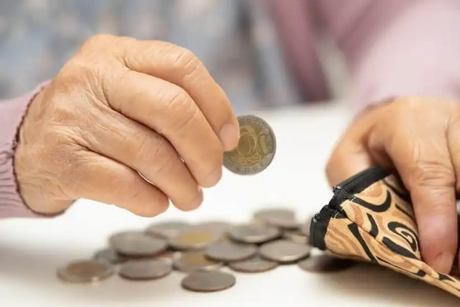 Минтруда назвало фейком новость о пенсиях казахстанцев  