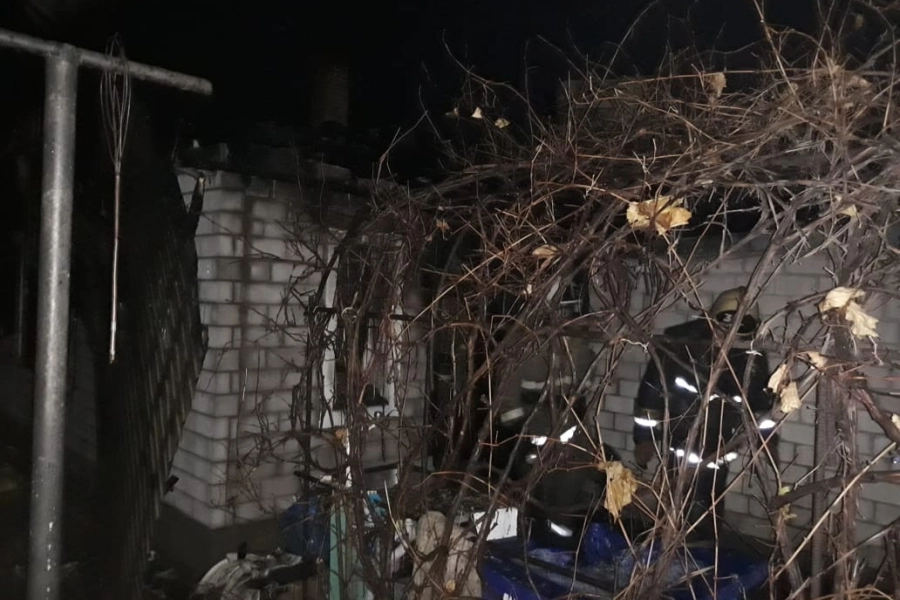 В Павлодаре спасатель получил ожоги после взрыва газбаллона 