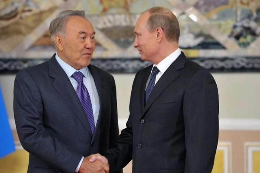Нурсултан Назарбаев и Владимир Путин поговорили по телефону 