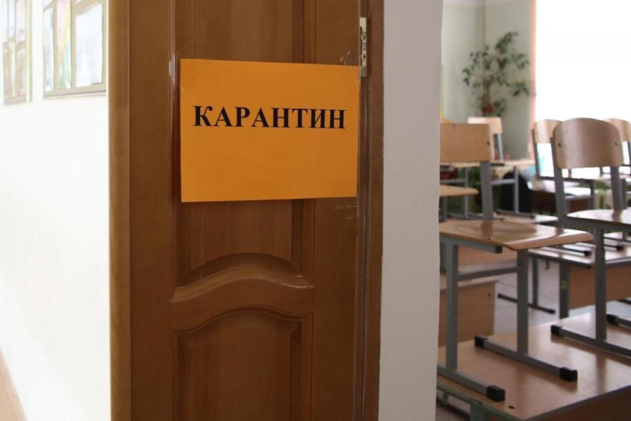 Минздрав: В Казахстане коронавирус выявили у школьников, которые обучаются дистанционно 