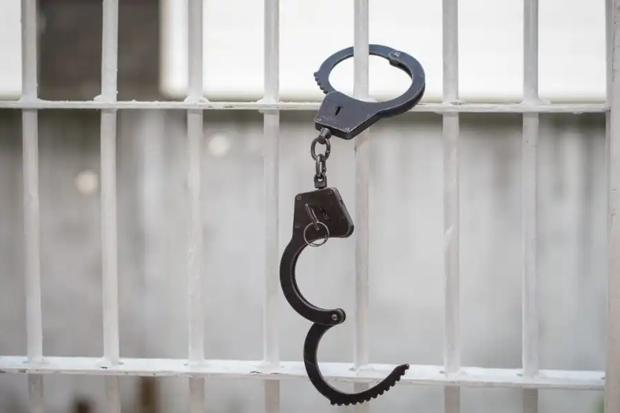 На каких условиях предлагается амнистия заключенных в Казахстане 