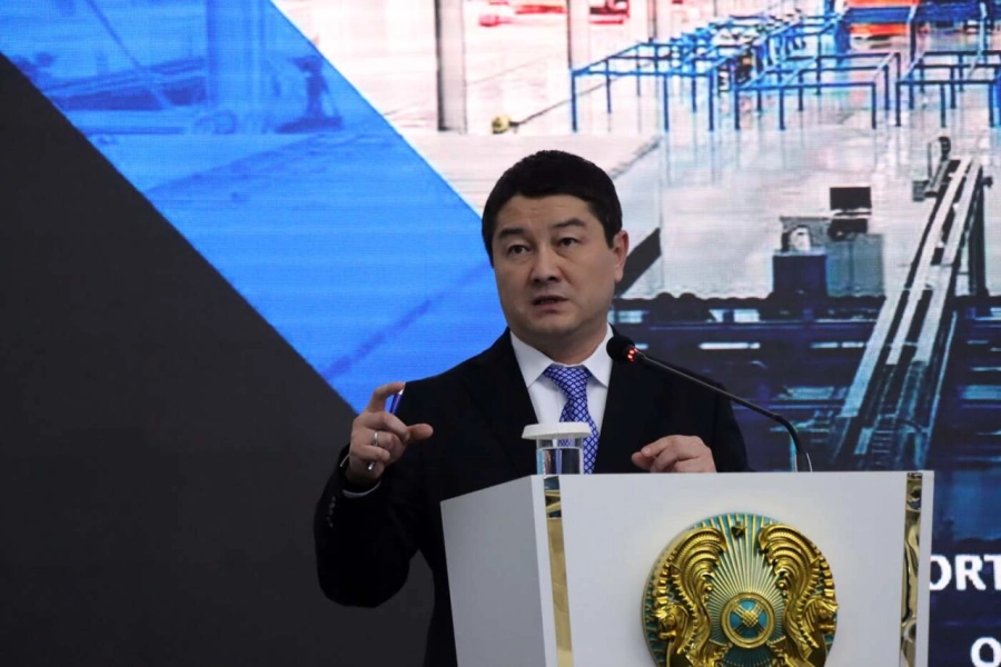 "Это была моя когда-то ошибка": аким Мангистауской области о ситуации с внебрачным сыном 