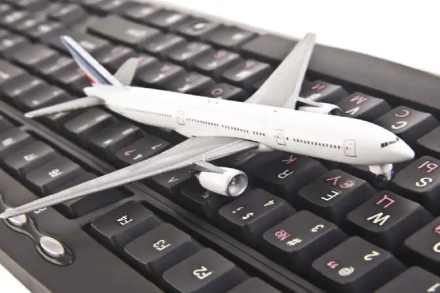 Авиавласти предостерегли казахстанцев от покупки билетов за границу 