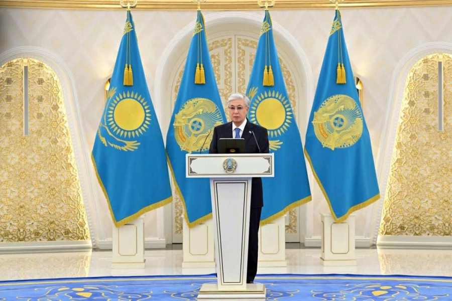 Президент Казахстана принял Геннадия Головкина и вручил ему орден 