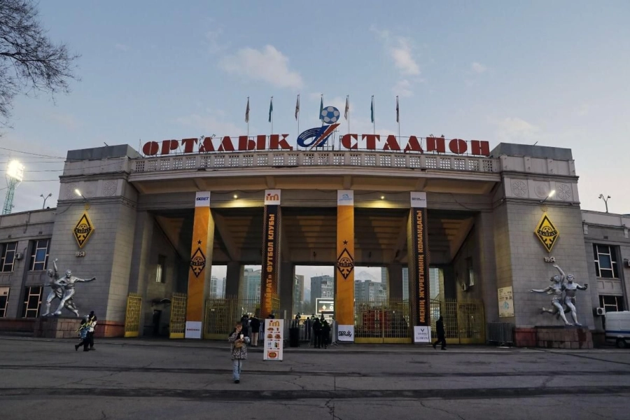 "В Милане билеты на футбол дешевле в 35 раз в сравнении с "Кайратом" в Алматы" - Лория 